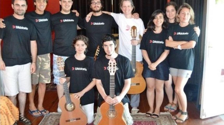 Aima&rsquo;da Gitar Masterclasları Start Aldı