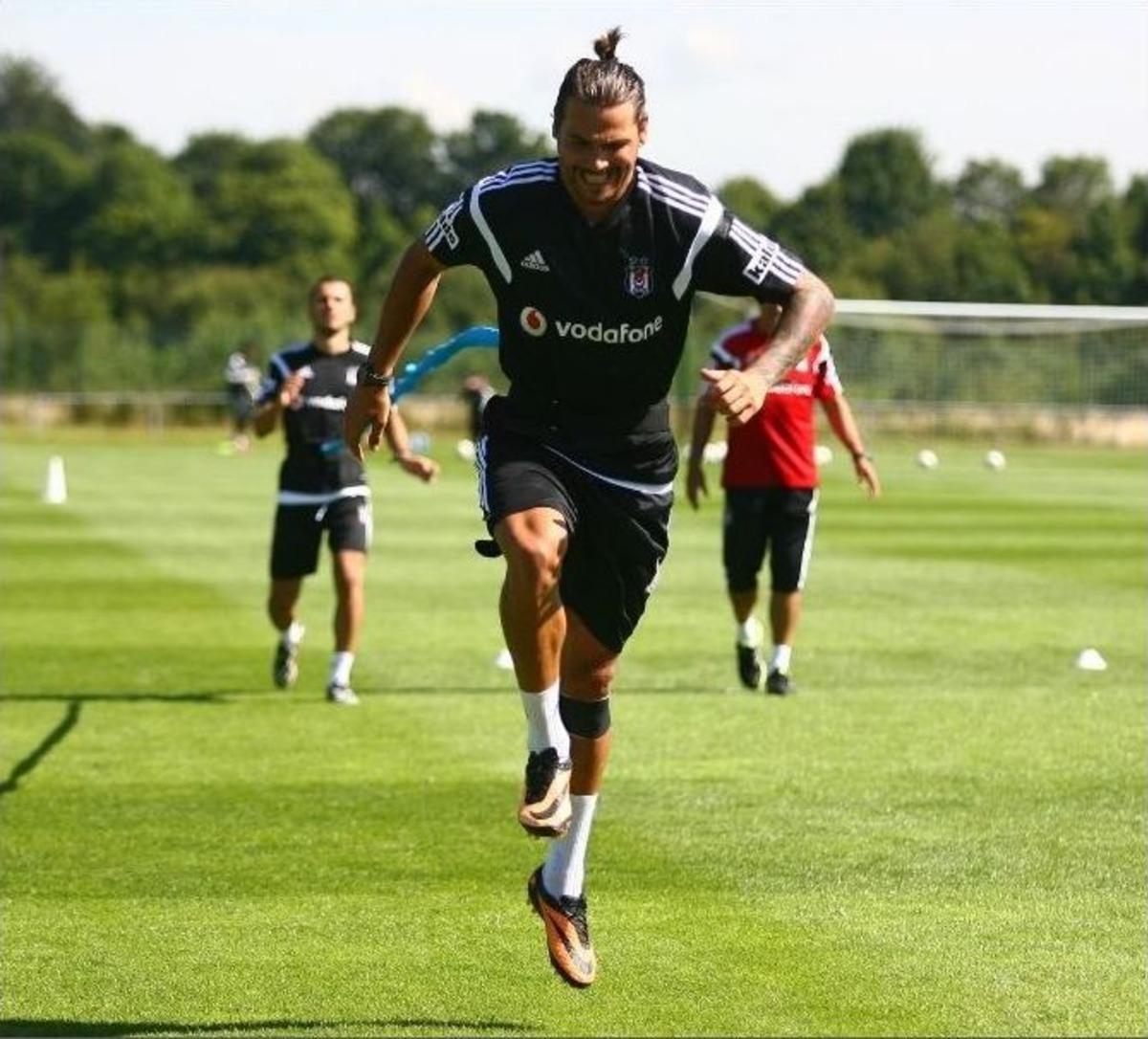 Beşiktaş Yeni Sezon Hazırlıklarını S&uuml;rd&uuml;r&uuml;yor