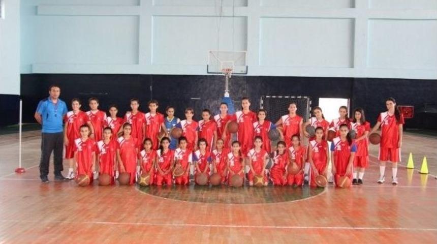 Şırnaklı Gen&ccedil;lerden Basketbola Yoğun İlgi
