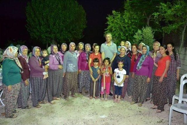Başkan Tarhan Takanlı Mahallesi nde İftara Katıldı 2