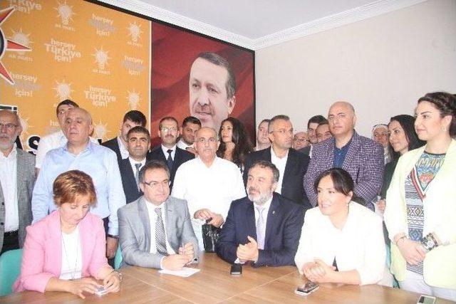 Ak Parti Nilüfer İlçe Teşkilatı Yeni Yönetim Kurulu Açıklandı 3