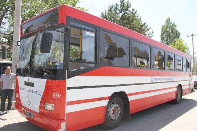 Erzurum’da Örgüt Yandaşları Otobüse Saldırdı