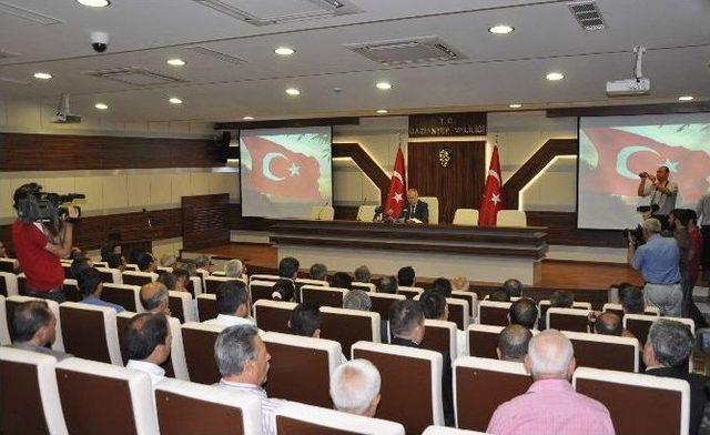 Gaziantep Valiliği’nde Suriyeli Mülteciler Konusuna Çözüm Arandı