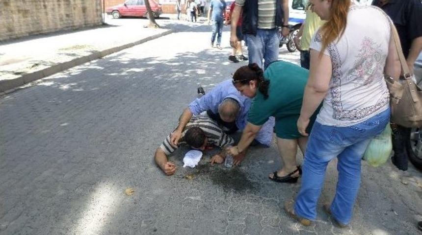 &Ccedil;arptığı Arkadaşının Başında Ter D&ouml;kt&uuml;