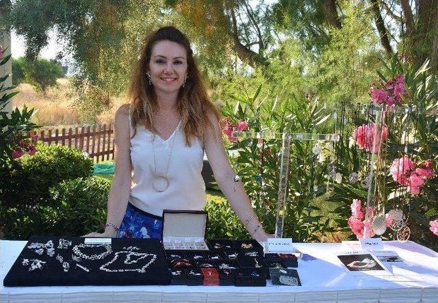 Özel Tasarım Takılar Göz Kamaştırdı 1