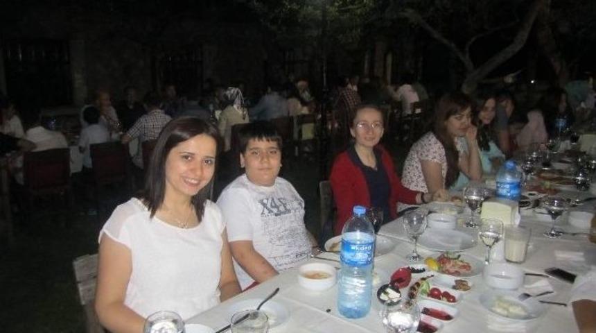 Ziraat M&uuml;hendisleri, İftarda Bir Araya Geldi