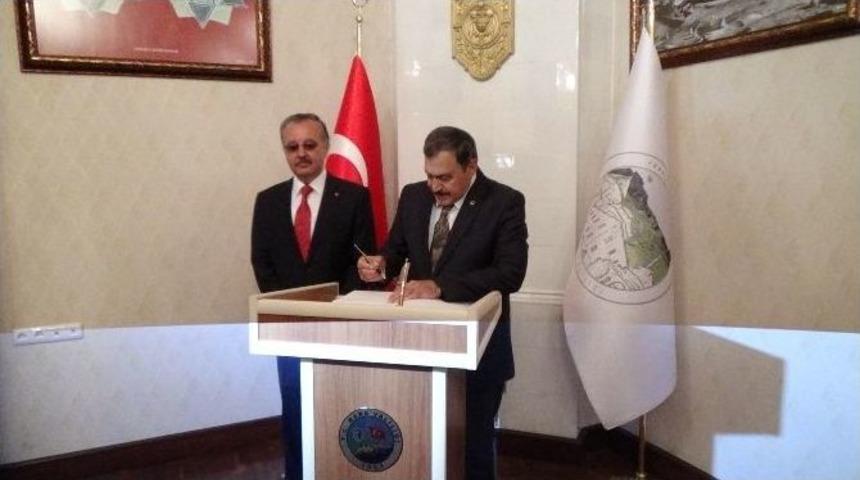 Orman Ve Su İşleri Bakanı Veysel Eroğlu Kars&rsquo;ta