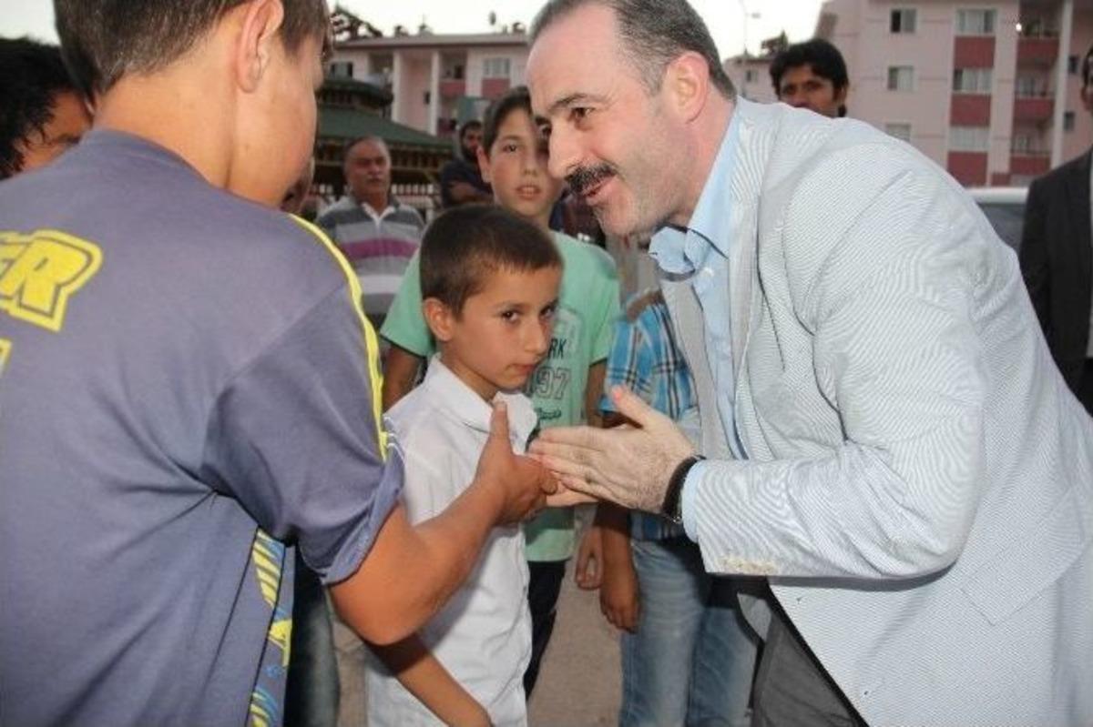 Tuşba Belediyesi&rsquo;nden &lsquo;kardeşlik&rsquo; &Ccedil;adırı