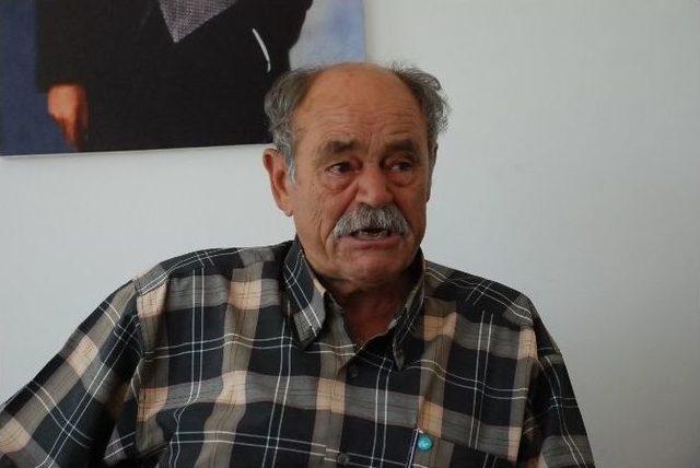 17 Yıllık İlçe Başkanı Ağlayarak Görevinden İstifa Etti 1