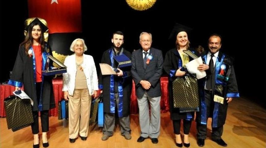 İzzet Baysal Vakfı&rsquo;nın &Ouml;d&uuml;l T&ouml;reni Aib&uuml;&rsquo;de Yapıldı