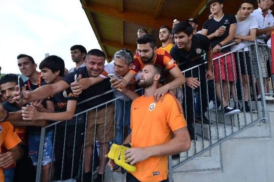 Galatasaray'da Yeni Sezon Hazırlıkları S&uuml;r&uuml;yor