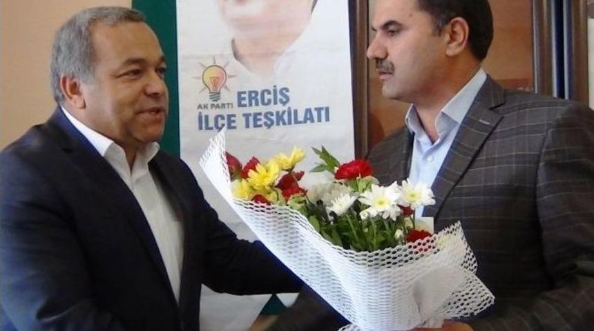 Ak Parti Erciş İl&ccedil;e Başkanlığı&rsquo;nda G&ouml;rev Değişimi