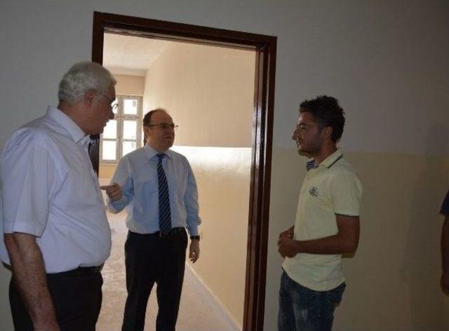 Vali Tutulmaz Eğitim Yatırımlarını İnceledi 2