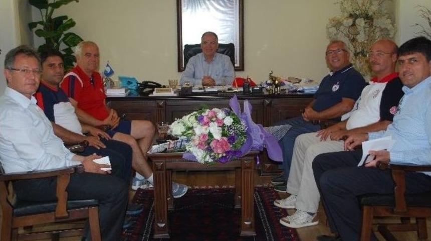 Altınordu'dan Sel&ccedil;uk'a Spor Okulu M&uuml;jdesi