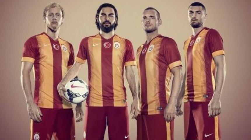 Galatasaray&rsquo;ın 2014-2015 Sezonu Forması Tanıtıldı