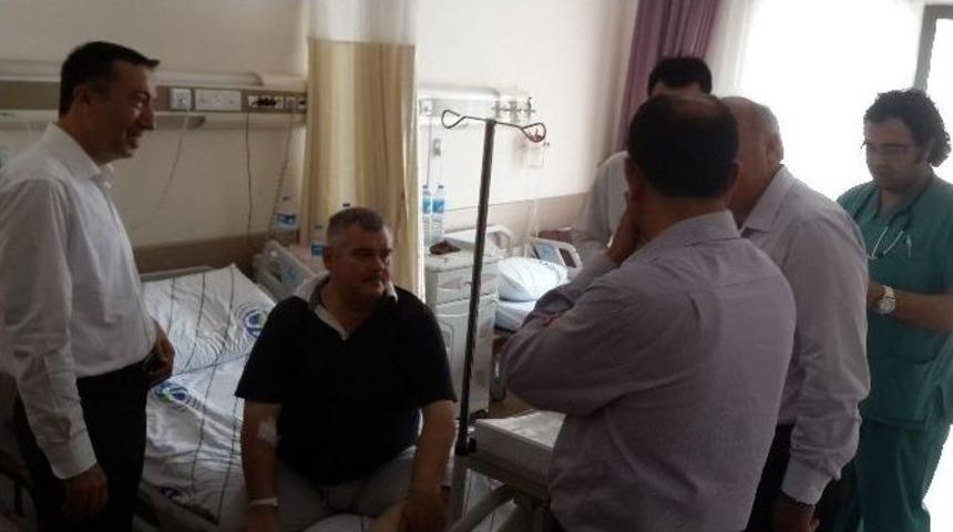 Milletvekili &Ccedil;elik'ten Hastalara Moral Ziyareti