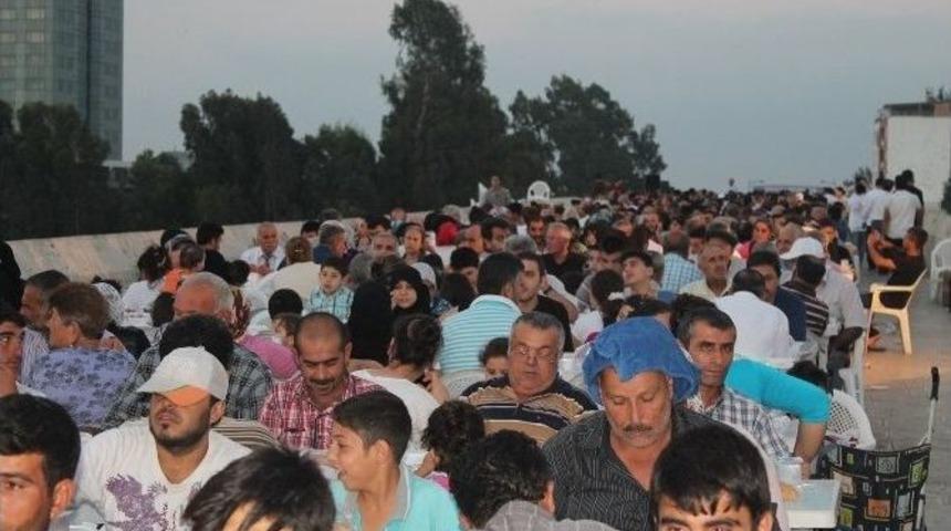 Kızılay&rsquo;dan Kardeşlik İftarı