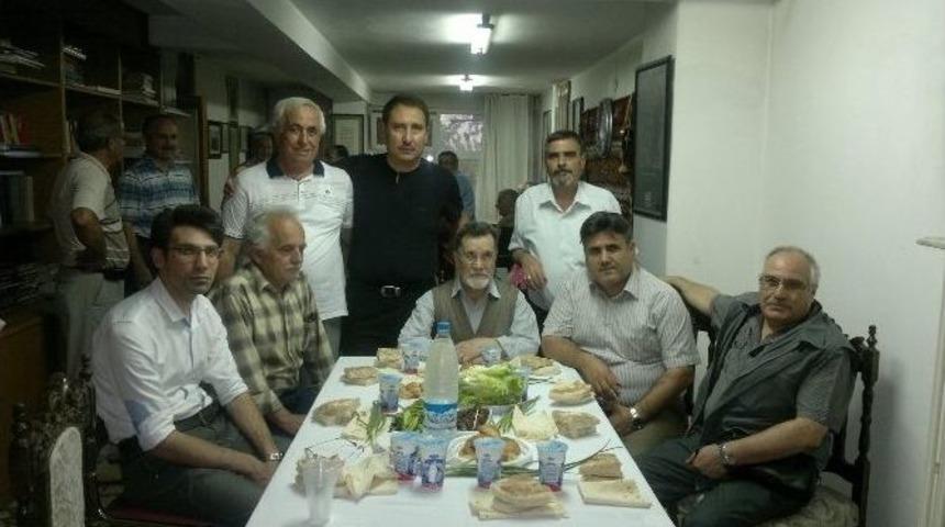 Eskişehirli Şairlerden 'şiir Ş&ouml;lenli İftar'