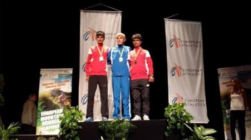 Kocaelili Atletler Başarıya Koşuyor