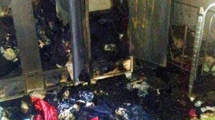 Suriyeli M&uuml;ltecilerin Evinde &Ccedil;ıkan Yangında 10 Bin Lira K&uuml;l Oldu