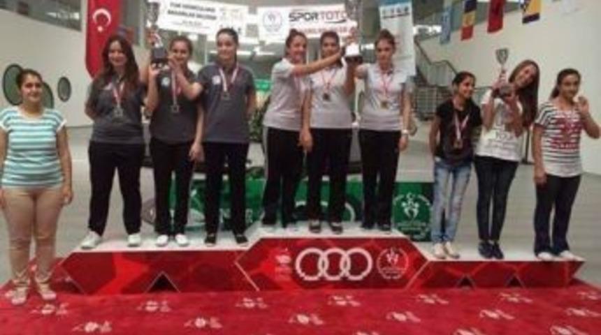 Diyarbakırlı Atıcılar Zafer Kupası'nda Coştu