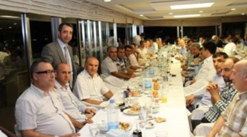 Dostları Buluşturan İftar
