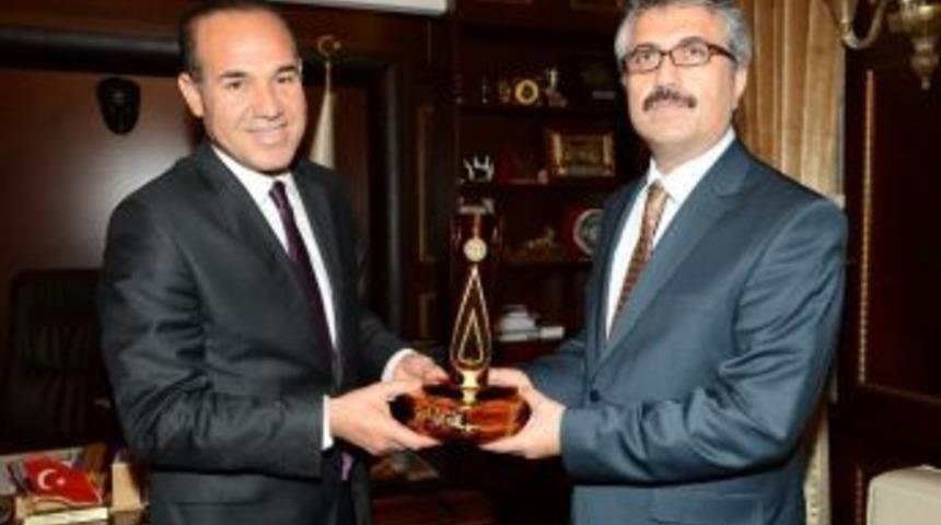Osmaniye Valisinden S&ouml;zl&uuml;&rsquo;ye Başarı Dileği