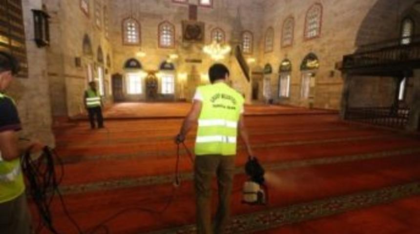 Amasya Belediyesi&rsquo;nden İbadethanelerde Dezenfeksiyon &Ccedil;alışması