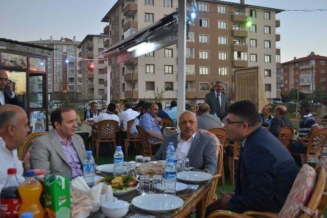 Hak İş Konfederasyonu Genel Başkanı Arslan: &lsquo;&rsquo;taşeron İş&ccedil;i D&uuml;zenlemesi &Ouml;nemli Bir Adım Fakat Yeterli Değil&rsquo;&rsquo; 1