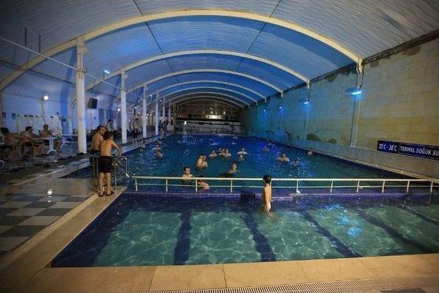 Kapadokya Bölgesine Yerli Ve Yabancı Turistlerin İlgisi Sürüyor 3