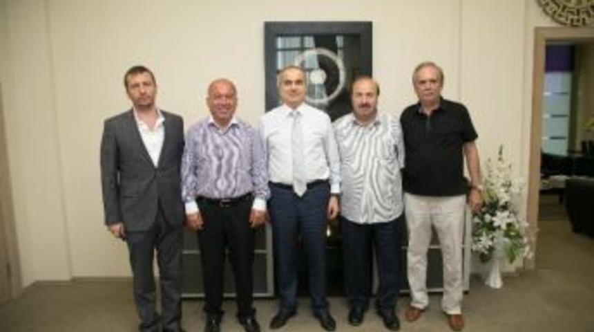 T&uuml;rk Kızılay'ından Satso&rsquo;ya Ziyaret