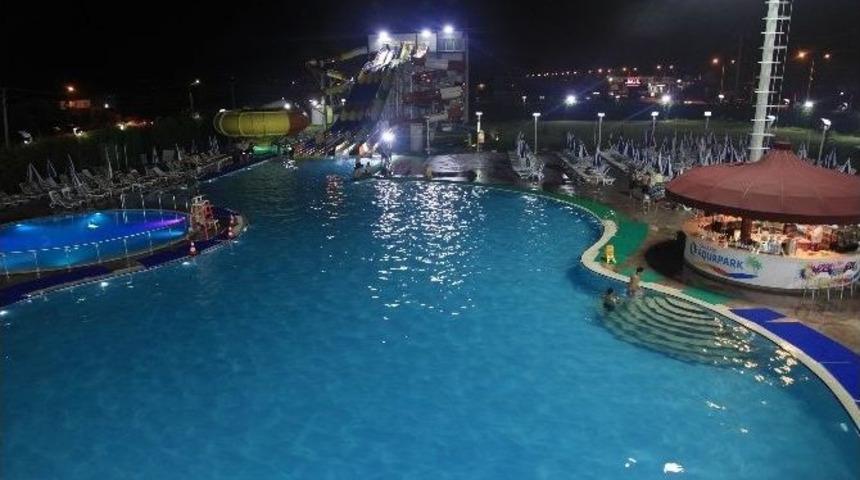 Ak Partililer Akuapark&rsquo;ta İftar A&ccedil;tı