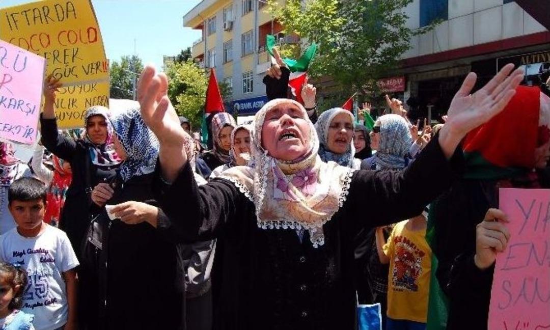 İsrail Protestosunda &Ouml;fke Ve G&ouml;zyaşı