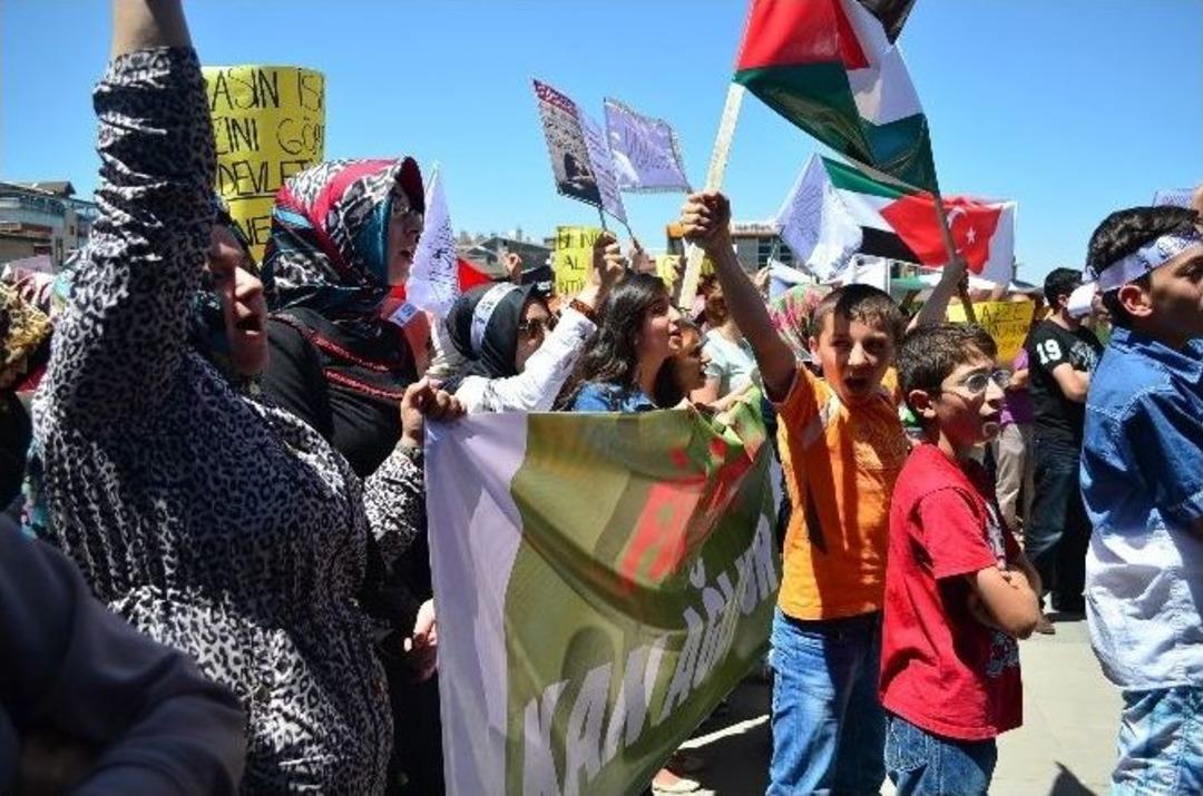 İsrail Protestosunda Gerginlik