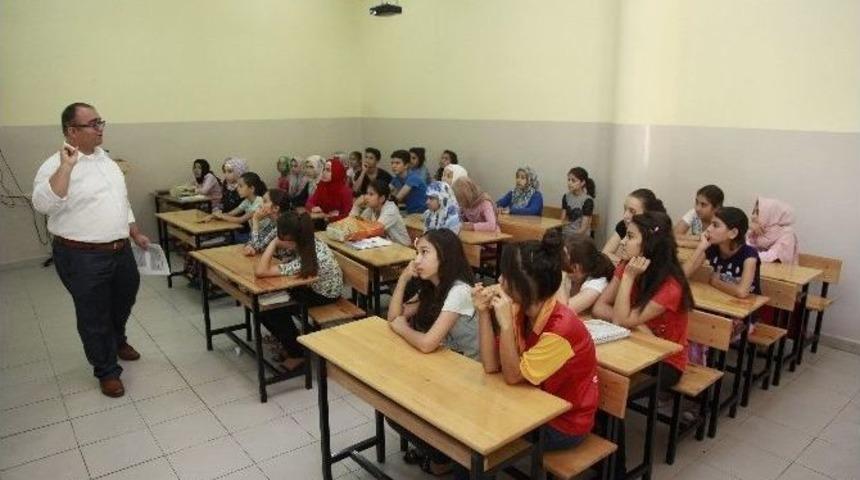 Şahinbey&rsquo;den &Ouml;ğrencilere Bilin&ccedil;li Ders &Ccedil;alışma Teknikleri Semineri