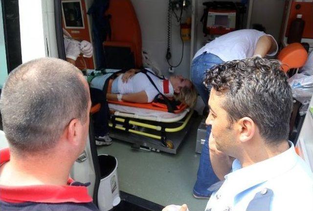 Kocaeli de Otomobil Cami Bah&ccedil;esine U&ccedil;tu 1