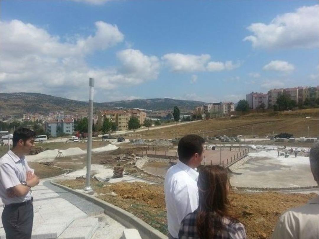 Yeşilkent Parkı&rsquo;nda Peyzaj Hazırlıkları Başladı