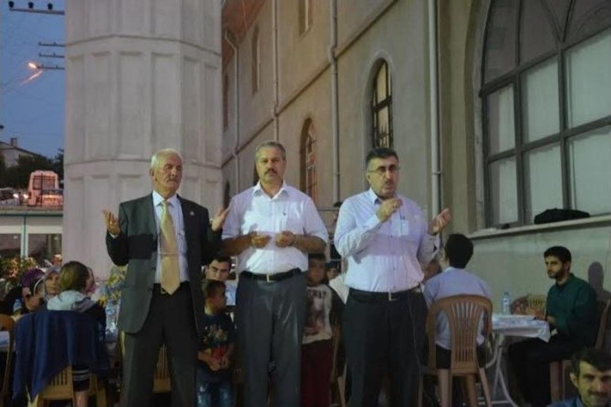 Pelit&ouml;z&uuml; K&ouml;y Muhtarlığından İftar Yemeği