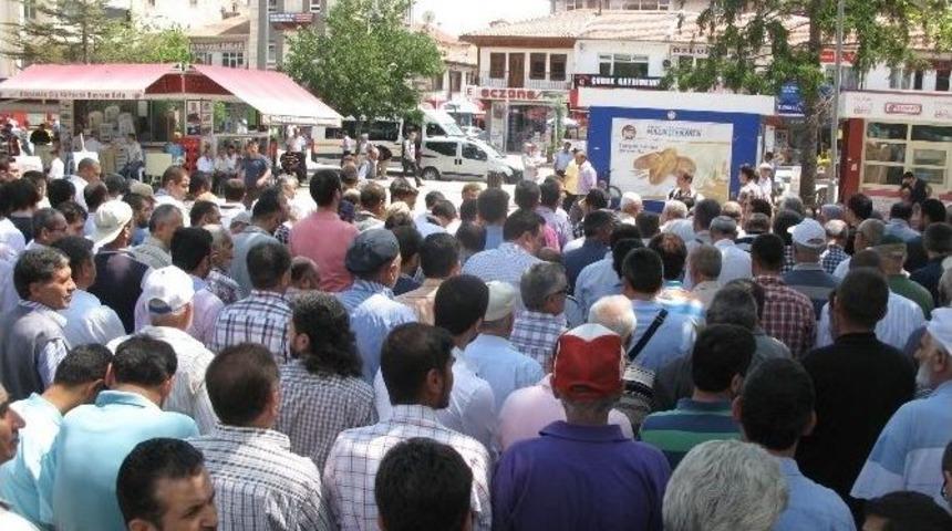 İsrail'in Gazze'ye D&uuml;zenlediği Kara Saldırısı &Ccedil;ubuk'ta Kınandı