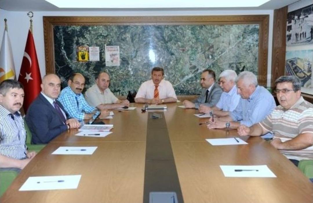 K&uuml;tahya Valisi Yılmaz, Gosb M&uuml;teşebbis Heyet Toplantısına Katıldı