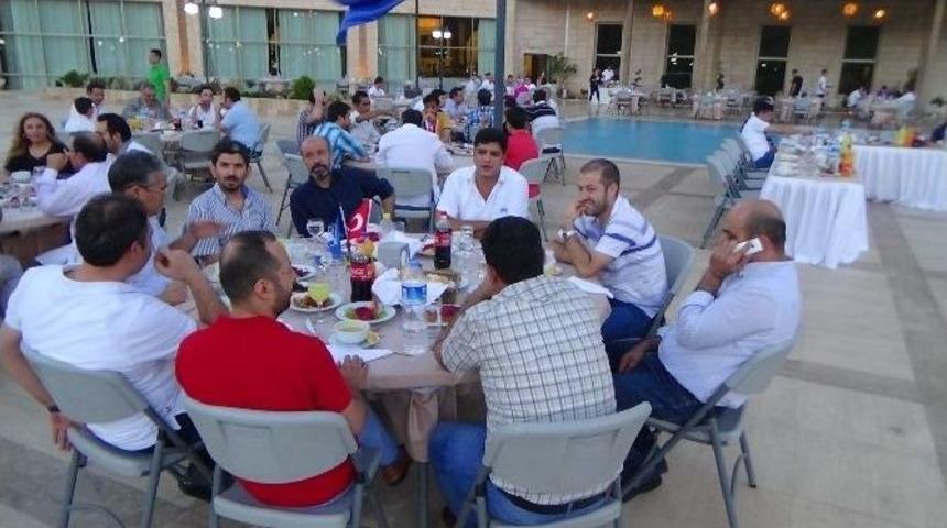 Mardin Şırnak Serbest Muhasebeci Mali M&uuml;şavirler Odası İftar Yemeği Ve Ruhsat Teslimi