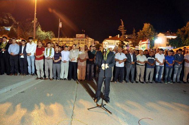 İsrail'in Gazze Saldırılarının Protesto Edilmesi