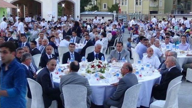 Başbakan Yardımcısı Beşir Atalay Kırıkkale'de İftar Yemeğinde Katıldı