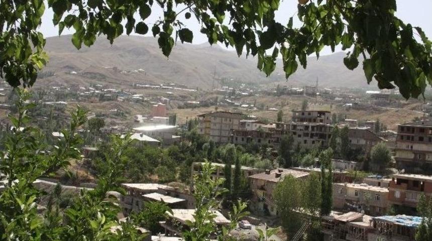 Hakkari&rsquo;deki Kiralar Esnafın Belini B&uuml;kt&uuml;