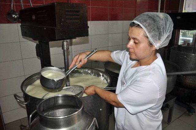 'höşmerim' Bayram Baklavasına Rakip Oldu