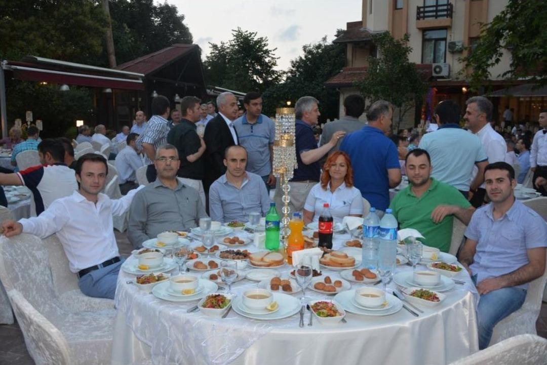 FATSO &Uuml;yeleri Iftarda Bir Araya Geldi