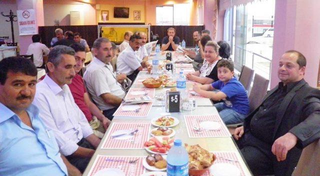 Tüm Bel-Sen Üyeleri Vezirköprü'de Iftarda Buluştu