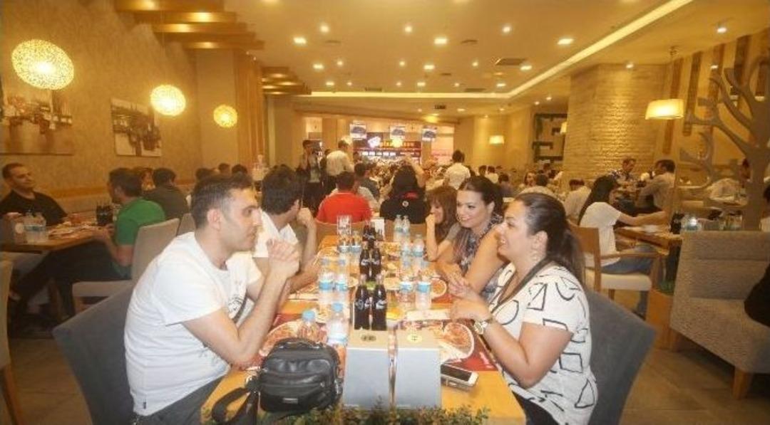 Piazza Ailesi İftarda Buluştu