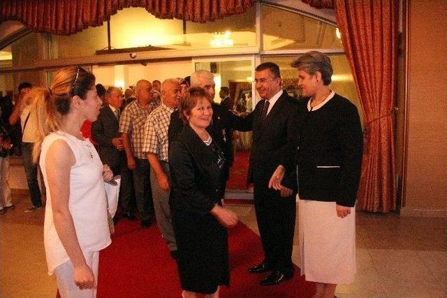 Hatay Valiliği'nden Şehit Aileleri Ve Gazilere İftar Yemeği