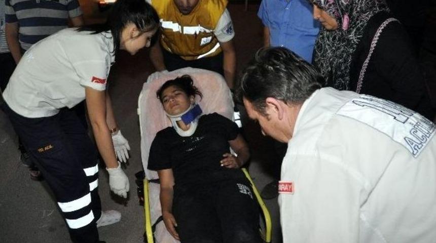 Durağın Demirine &Ccedil;ıkmak İsteyen &Ccedil;ocuk D&uuml;şerek Yaralandı